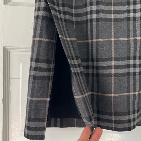 Burberry Pencil Skirt Size 8 - Picture 3 of 8